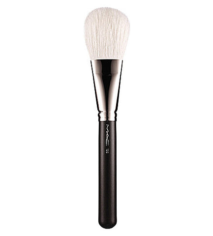 Mac Large Flat Powder Brush 135